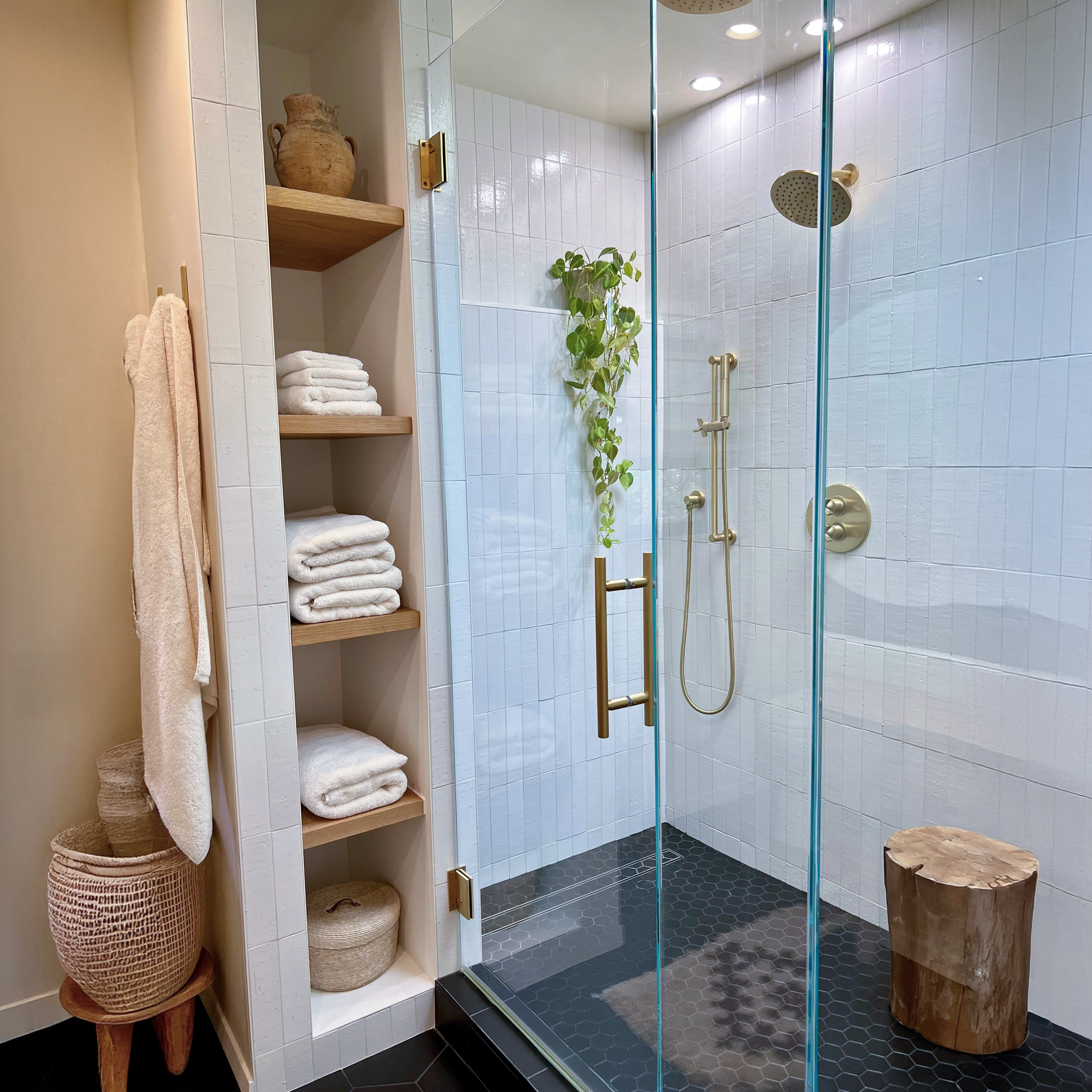 Modern Bathroom 5 Image 5